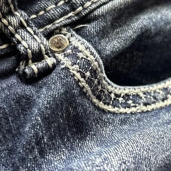 Cato Capri Blue Jean Cuffed Cropped Embellished Stretch Flap Pockets - Size 12 - Picture 10 of 13